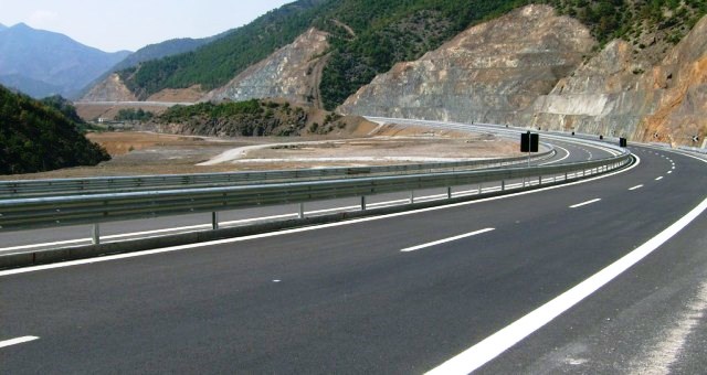 Ndryshon fituesi i koncesionit Durres-Kukes, kompanite fituese jane Kastrati dhe Salillari